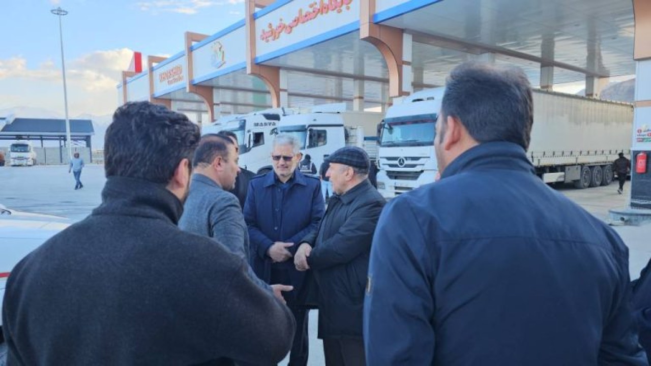 بازدید مدیرعامل منطقه آزاد ماکو از مجتمع بزرگ لجستیکی شرکت تجارت باختر آذربایجان
