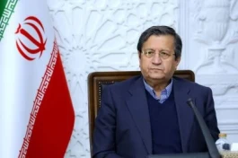 همتی: بانک مرکزی با استفاده از ظرفیت ارزی و ابزارهای در اختیار خود، به‌موقع و با قدرت در بازار مداخله خواهد کرد